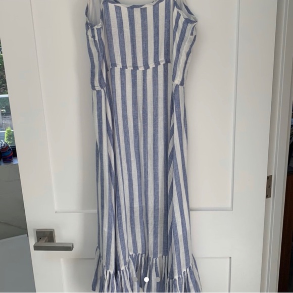 RAILS Blue and White stripe maxi sun dress
$250 - Picture 2 of 3